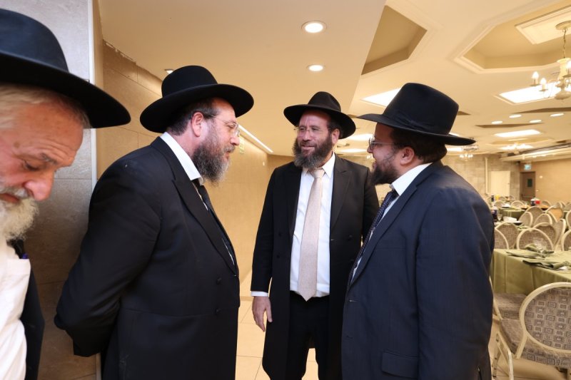 שמוליק קורלנסקי