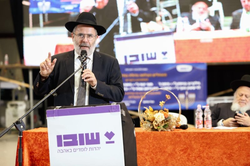 שמוליק קורלנסקי