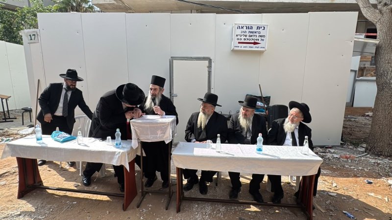 באדיבות המצלם