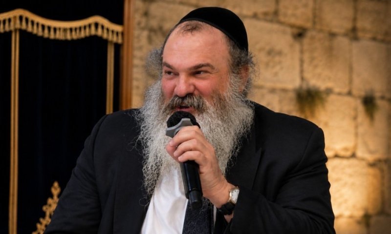 שידור חי: עצרת הקינה של המגיד הגר"א בירנצווייג