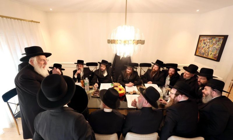 אחרי שני עשורים: ירושת הרבי ה'ברך משה' חולקה בהגרלה