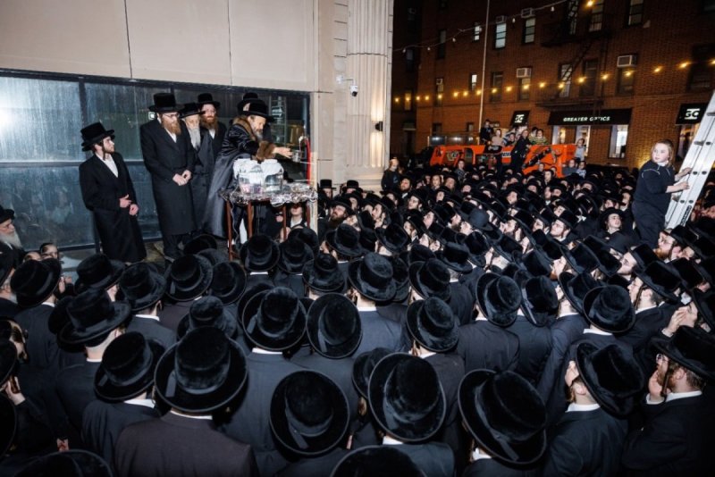 אברומי בלום, אחים לאנטשעווסקי, אייזיק י.