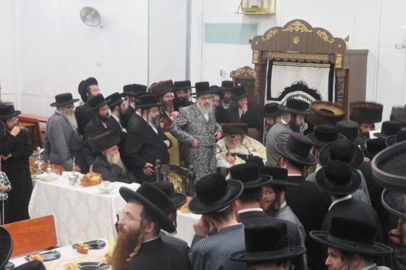 באדיבות המצלם