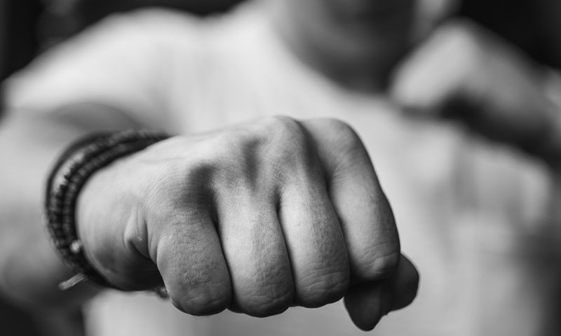 דיווח: עובד בלשכתה של סילמן תקף באלימות עובד אחר