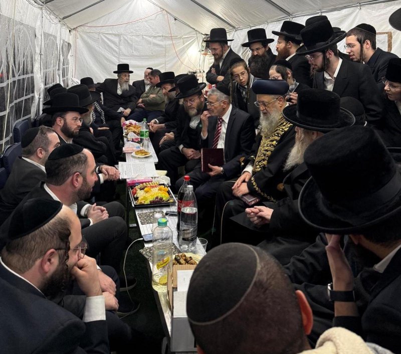 באדיבות המצלם