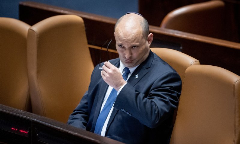 בזמן שהקמפיין מקרטע: בנט עזב לארה"ב - ומסרב לחשוף פרטים