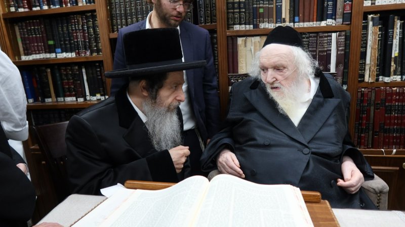 באדיבות המצלם