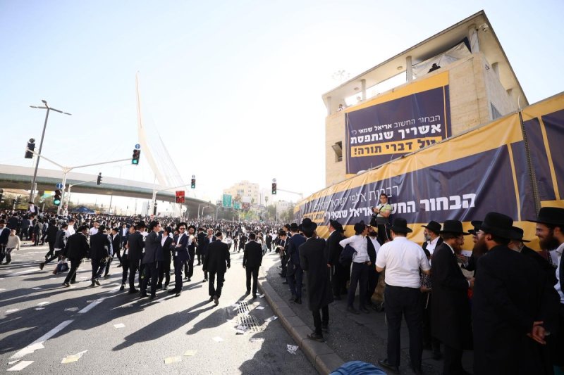 דניאל נפוסי ודוד מנדלסון