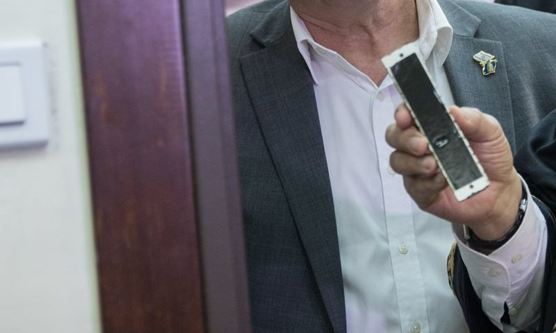 סערת המזוזה הצרפתית: חברת הניהול דרשה להסיר את "האובייקט"