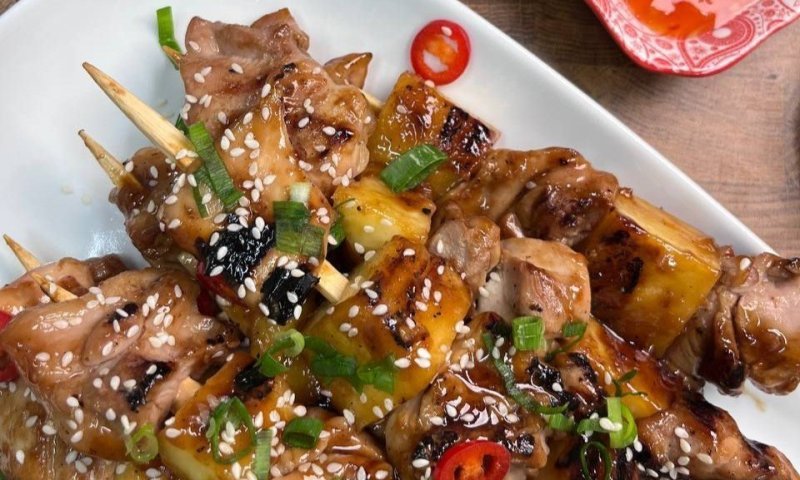 מתכון לשיפודי פרגיות ואננס ברוטב אסיאתי מושלם