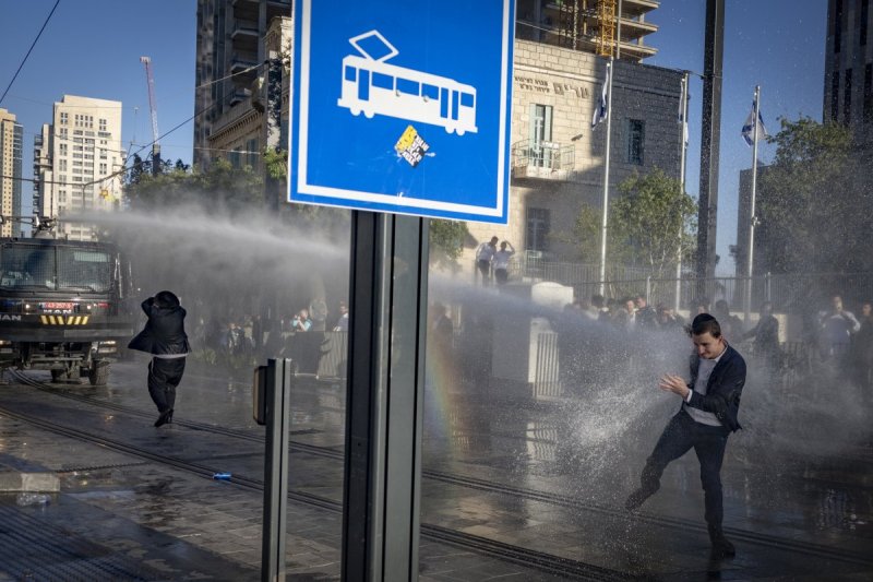 חיים גולדברג, פלאש 90