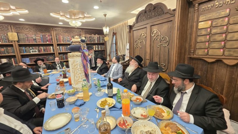 באדיבות המצלם