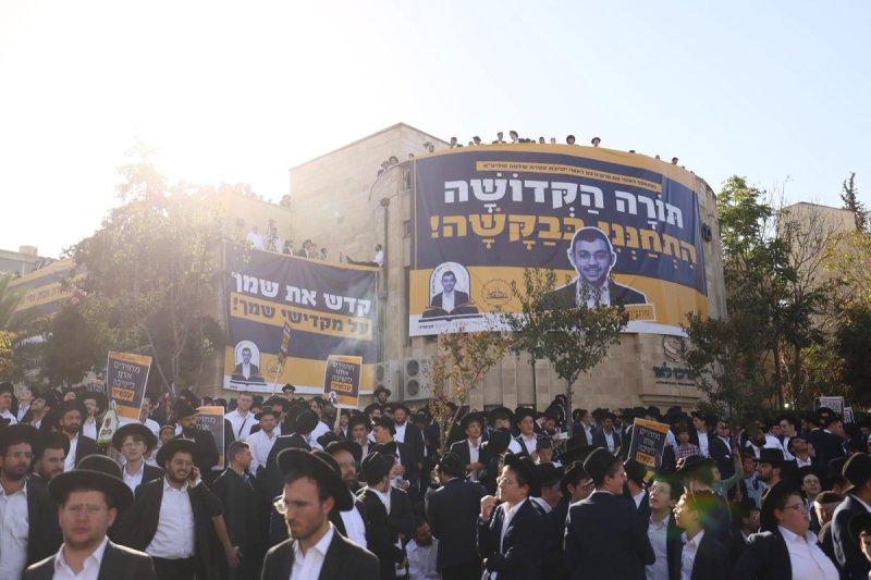 דניאל נפוסי ודוד מנדלסון