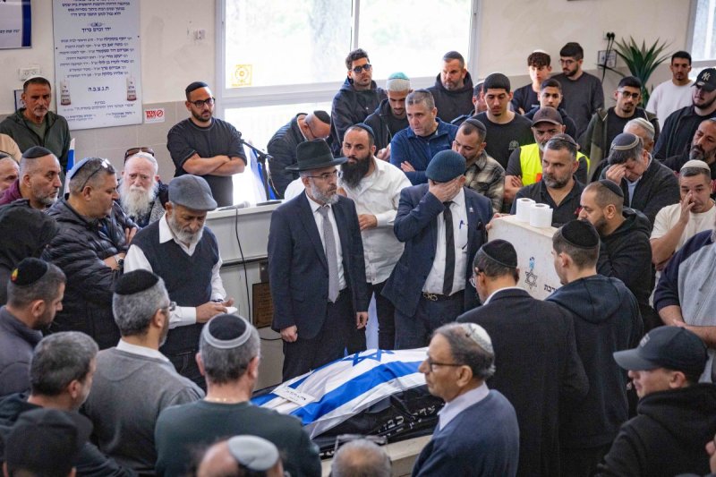 יונתן זינדל, פלאש 90