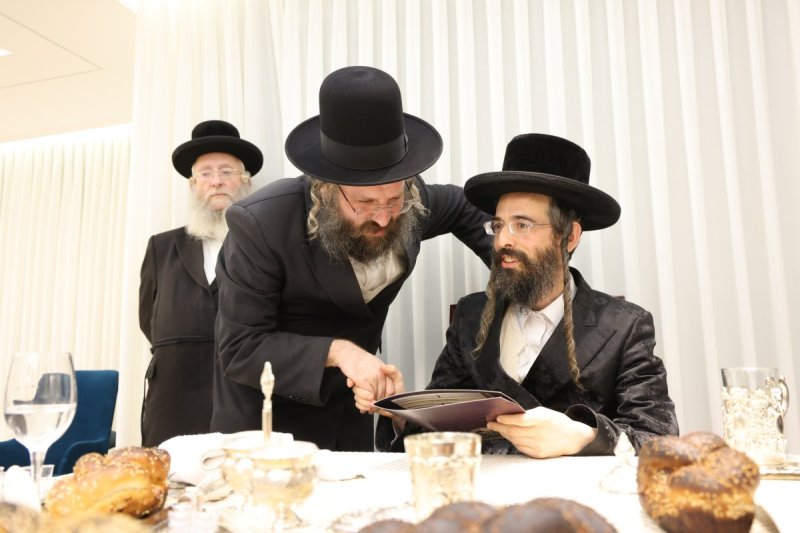 באדיבות המצלם