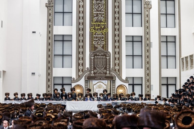 אברומי בלום, אחים לאנטשעווסקי, אייזיק י.