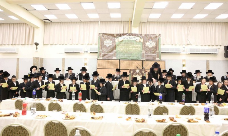 במכינה 'דרכי חיים' צאנז סיימו סדר מועד וקיבלו תעודות הוקרה