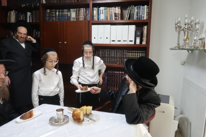 באדיבות המצלם