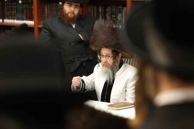 דוד ארזני ומ.א. נוימן
