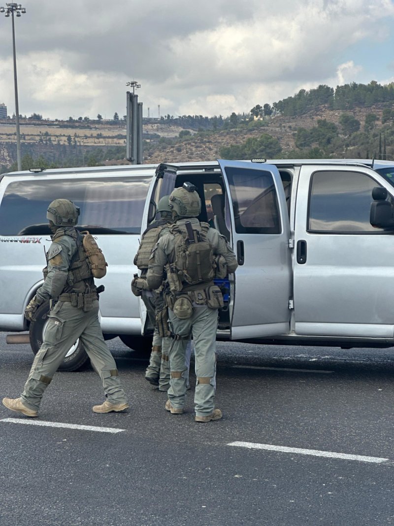 ישי ירושלמי - <blat>בחדרי חרדים</blat>