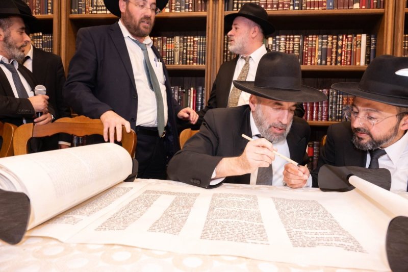 באדיבות המצלם