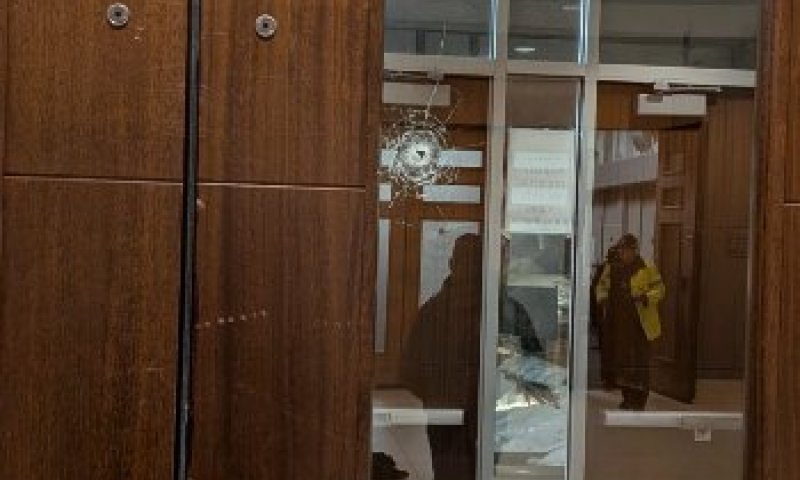 יריות נורו לעבר שני בתי כנסת בקנדה