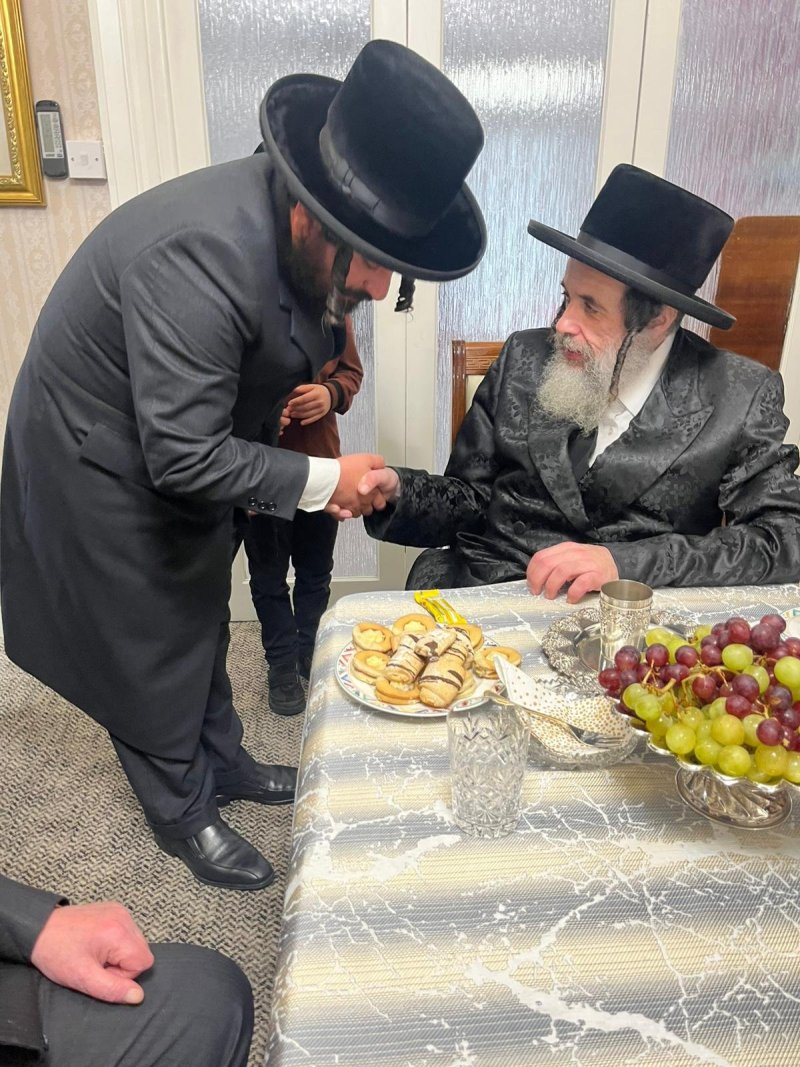 באדיבות המצלם