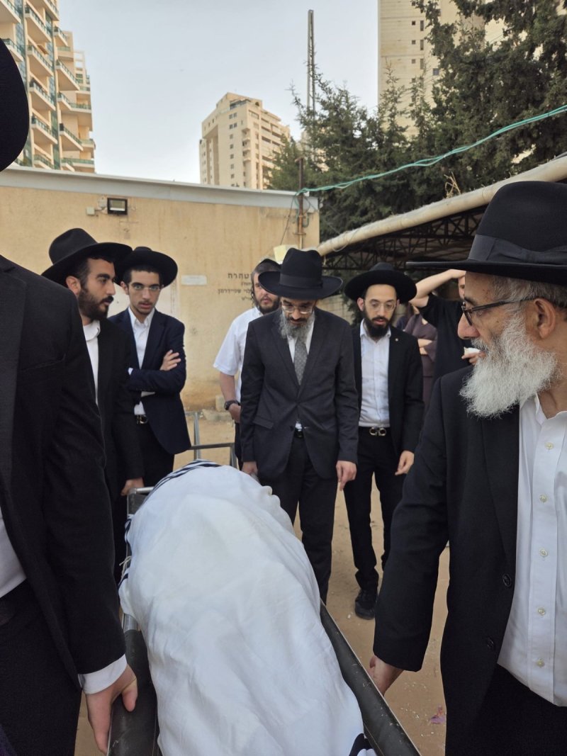 באדיבות המצלם