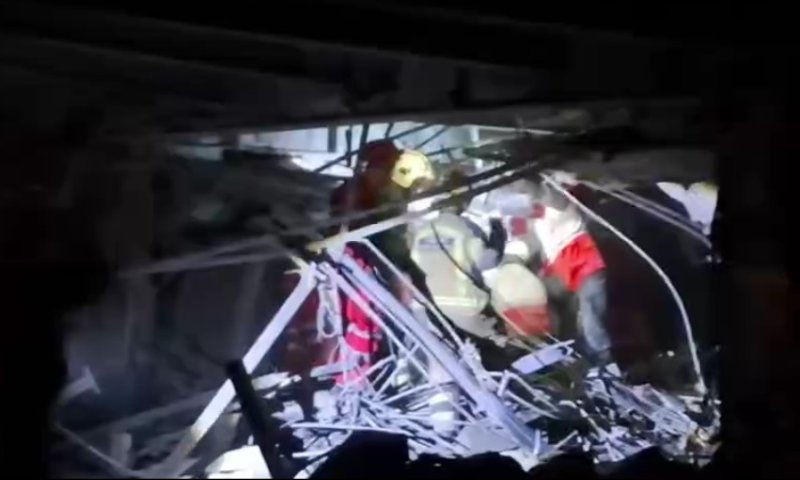 זירת תקיפה בבירה האיראנית: נזק כבד במקום