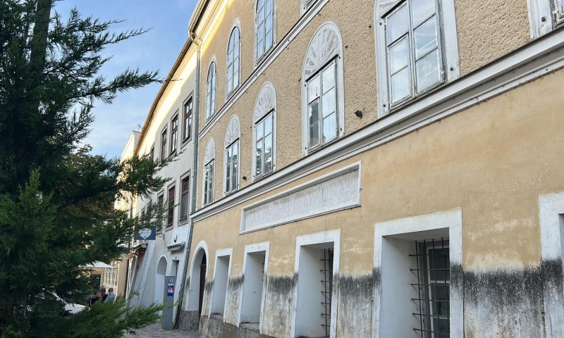 אוסטריה מסבה את בית הולדתו של היטלר לתחנת משטרה