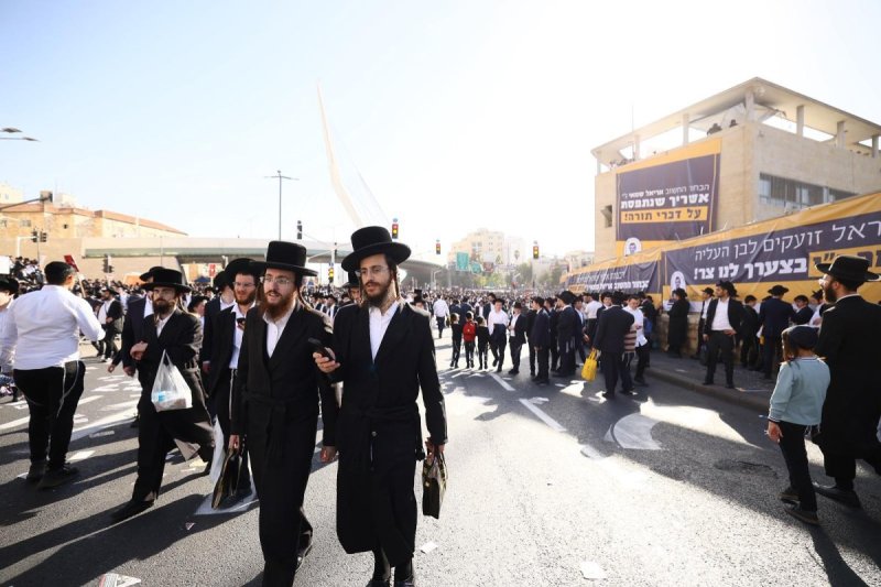 דניאל נפוסי ודוד מנדלסון