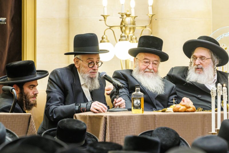 האחים לעטשוועסקי