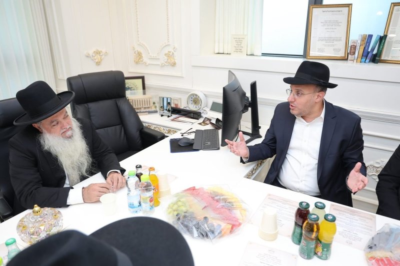 נועם אליהו