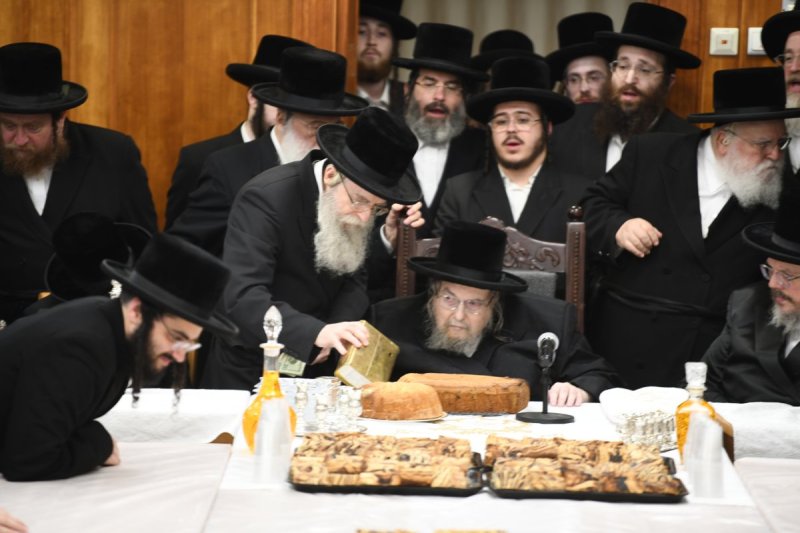 אנשיל בעק