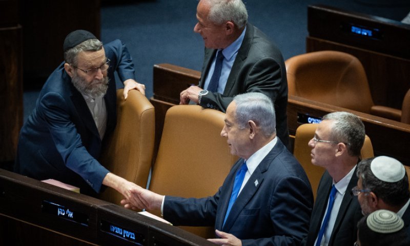 נחשף: בכיר מאוד ביהדות התורה הציע לנתניהו - בוא נריב