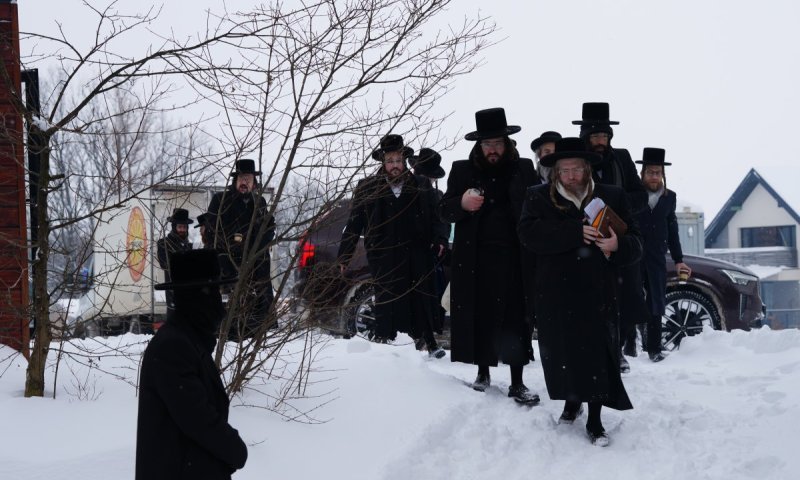 מעלין בקודש: מסע היסטורי ראשון מסוגו בחסידות שומרי אמונים 