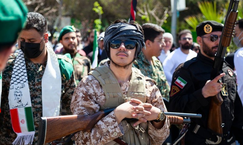 שני מיליון מובטלים בשבעה שבועות: המלחמה מכה אנושות בשוק העבודה האיראני