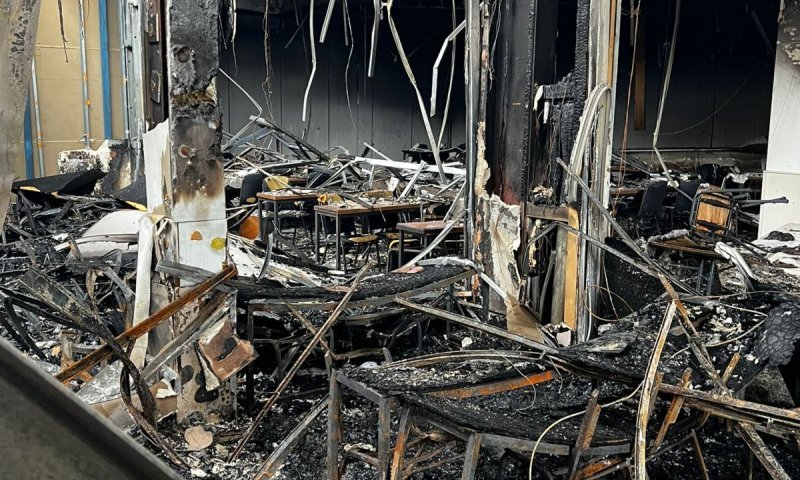 נשיא המדינה ביטל את ביקורו המתוכנן בבית הכנסת שנשרף