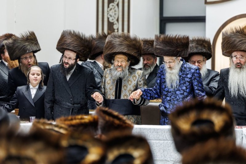 אברומי בלום, אחים לאנטשעווסקי, אייזיק י.