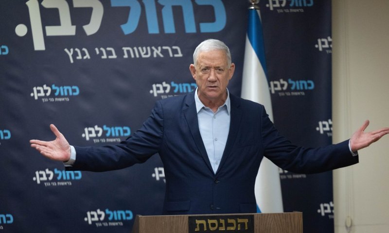 בגוש השינוי דורשים מגנץ לפרוש: "מתעקש לרוץ עד הסוף"
