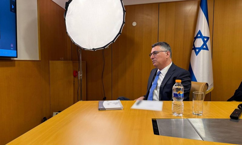 שר החוץ סער: "הסדקים במשטר האירני הופכים גלויים"