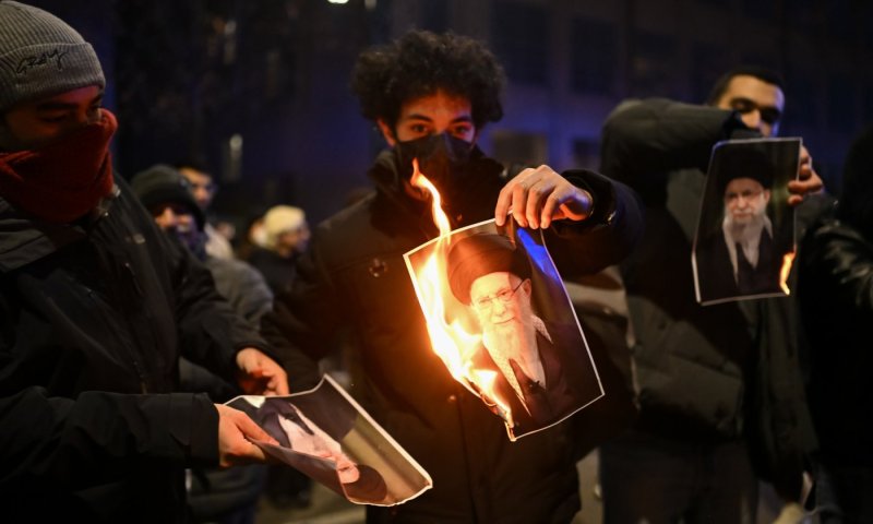 המשטר הכריח רופאים לזייף סיבות מוות ווידוא הריגה של פצועים