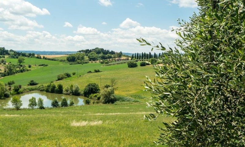 אטרקציות טבע באומבריה: המדריך המלא לחוויה איטלקית אותנטית מהמומחים לאיטליה