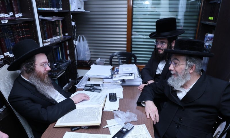 רבני וראשי 'אתרוג' התקבלו בחמימות מרובה במעונו של עמוד ההוראה הגר"ע פריד שליט"א