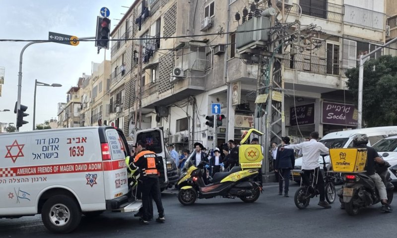 בני ברק: רוכב אופניים התנגש חזיתית ברכב והתרסק במקום