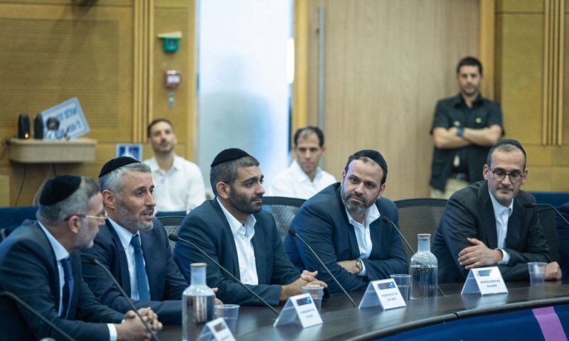 שעות אחרונות להגשת הרשימות: כל השינויים וההתפתחויות של הרגע האחרון