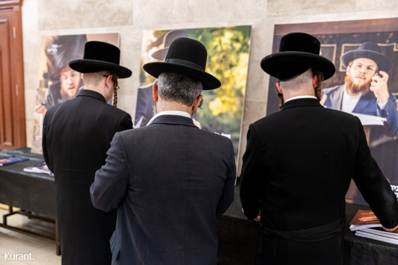 מענדי קורנט