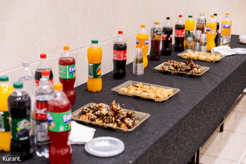 מענדי קורנט